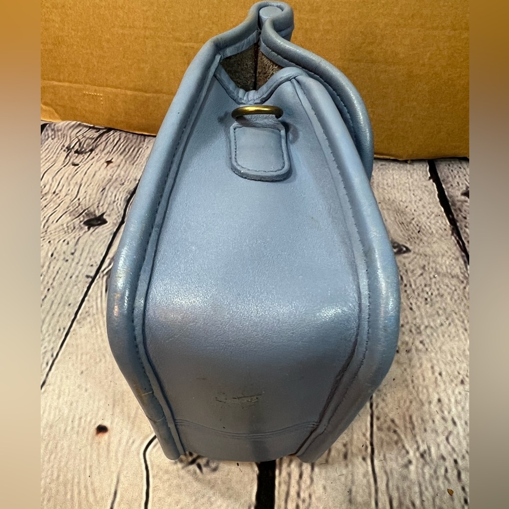 Vintage Coach 9023 Winnie Bag RARE🩵PERIWINKLE BLUE🩵Made in ‘97 Only NICE! - Picture 9 of 14